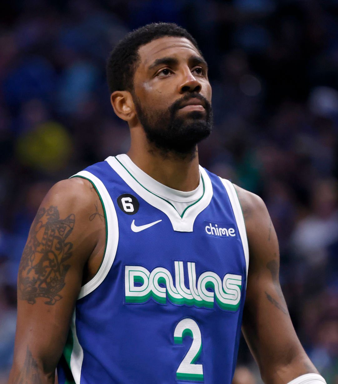 球队于危机 球队于危机